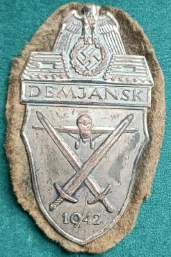 WW2 German Nazi Demjansk shield campaign badge 1942 tunic removed