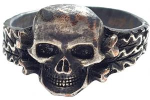 WW2 German Nazi WAFFEN SS TOTENKOPF skull ring marked SS runes