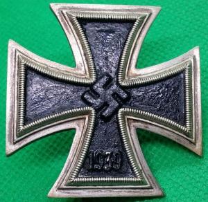 Iron Cross First Class medal award by R. SOUVAL Eisernes Kreuz Erste Klasse Ek1