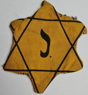WORN Star of David from Belgium J. Holocaust Jew Jewish Ghetto original for sale a vendre etoile juive