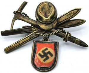 WW2 German Nazi early Third Reich RAD worker NSDAP pin with swastika
