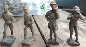 WW2 German Nazi lot of 4 painted camo soldiers figurines war toy Lineol Lehmann 1930s
