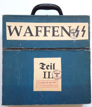 Ww2 German Nazi Waffen SS Himmler Prag School set of records in case - gramophones with many ss stamps