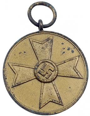 WW2 German Nazi war Merit medal award in gold, no ribbon wehrmacht luftwaffe kriegsmarine waffen SS
