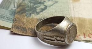 WAFFEN SS personal belongings attic found ss runes Adolf Hitler silver ring original soldier totenkopf