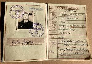 WW2 German Nazi ID WEHRPAS GRUNBERG WEHRPASS FROM THE UNIT IN ZIELONA GÓRA, MANY STAMPS & ENTRIES, DIED IN 1942 RUSSIA
