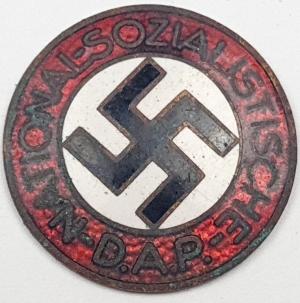 WW2 German NSDAP Adolf Hitler nazi party membership pin RZM m1/172 relic