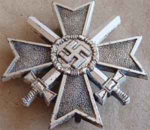 WW2 GERMAN NAZI 1ST CLASS WAR MERIT CROSS WITH SWORDS MEDAL AWARD BY 1 ( Deschler & Sohn of München )