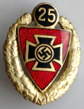 WW2 GERMAN NAZI 25 YEARS COMMEMORATIVE VETERAN EMANEL PIN WITH IRON CROSS & SWASTIKA MAKER GES.GESCH