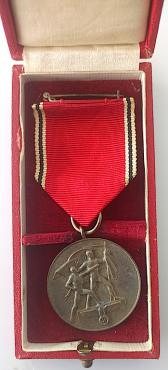 WW2 GERMAN NAZI NICE COMMEMORATIVE SUDETENLAND MEDAL IN ITS ORIGINAL CASE OF ISSUE