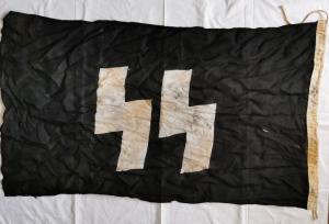WW2 GERMAN NAZI ORIGINAL ALLGEMEINE WAFFEN SS BLACK FLAG MARKED TOTENKOPF PANZER