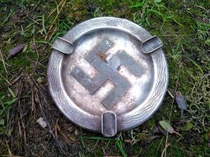 WW2 GERMAN NAZI LATVIAN VOLUNTEERS WAFFEN SS SWASTIKA ASHRAY SILVERWARE