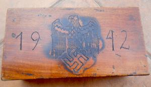 WW2 GERMAN NAZI HEER ARMY SOLDIER WOODEN CASE BOX 1942 WITH III REICH EAGLE ENGRAVED NICE!