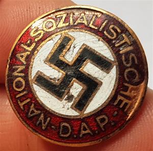 WW2 GERMAN NAZI NICE ENAMEL RELIC FOUND NSDAP ADOLF HITLER NAZI PARTY MEMBERSHIP PIN