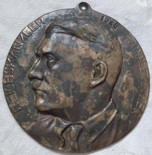 WW2 German Nazi early Third Reich Fuhrer Adolf Hitler 11cm brass large medaillon marked eagle