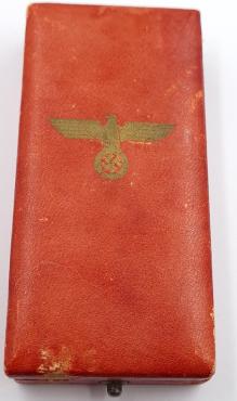 WW2 German Nazi rare hard case for a medal award with the third reich eagle and swastika