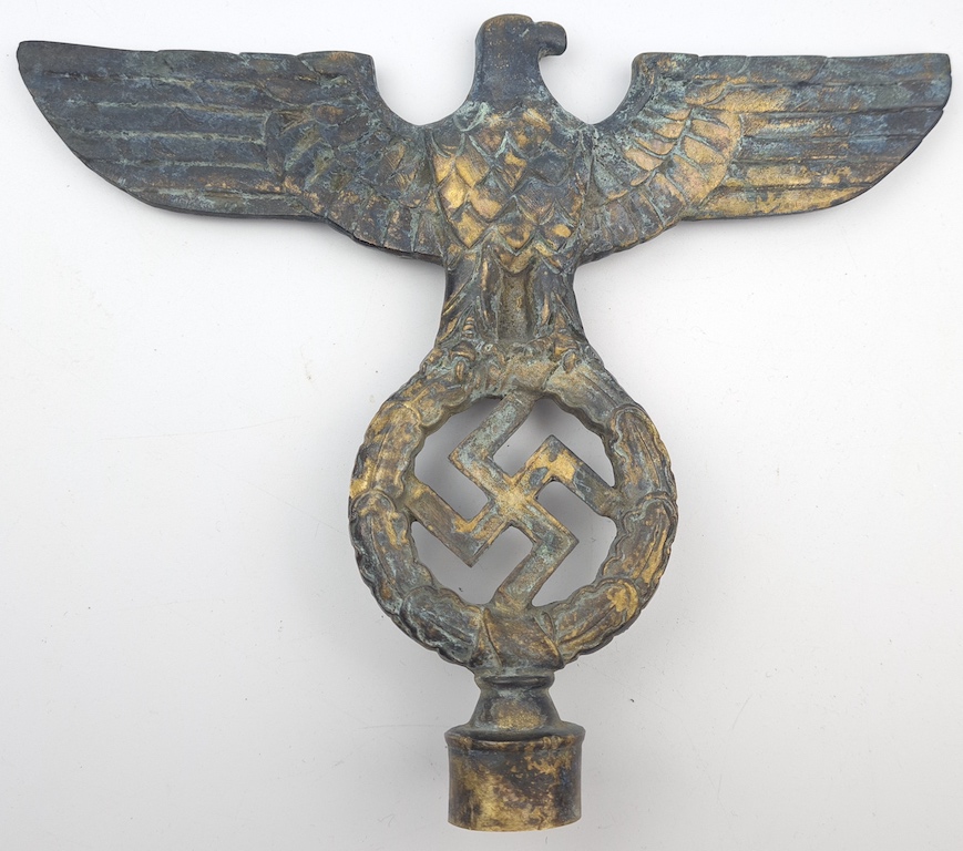 https://privatecollections.ca/sites/default/files/ww2-wwii-military-dealer-german/waffen-ss-totenkopf-panzer-sale/ww2-german-nazi-large-third-reich-eagle-pole-top-flag-marked_1.jpg
